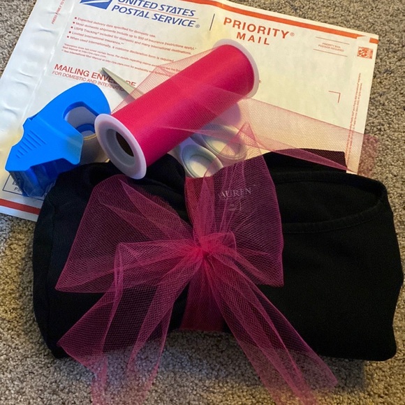 More fun in a package - Picture 2 of 2